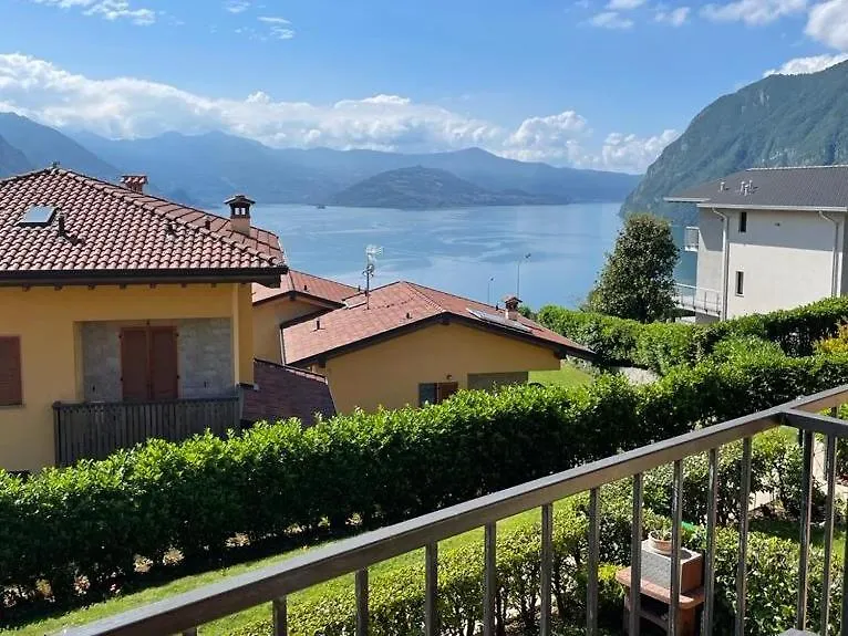 Happy Guest Apartments - Lake View And Pool Riva di Solto