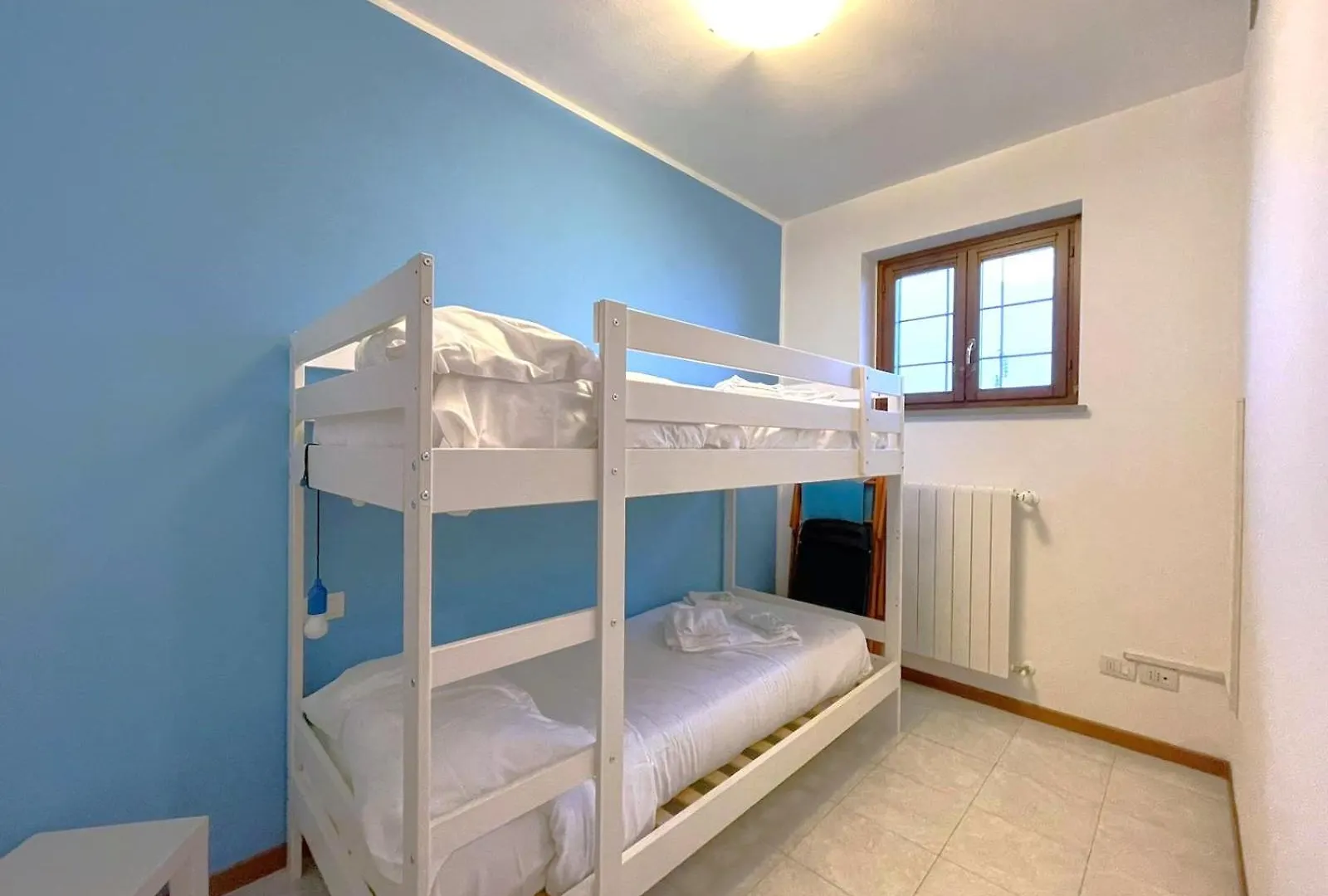 Happy Guest Apartments - Lake View And Pool Riva di Solto